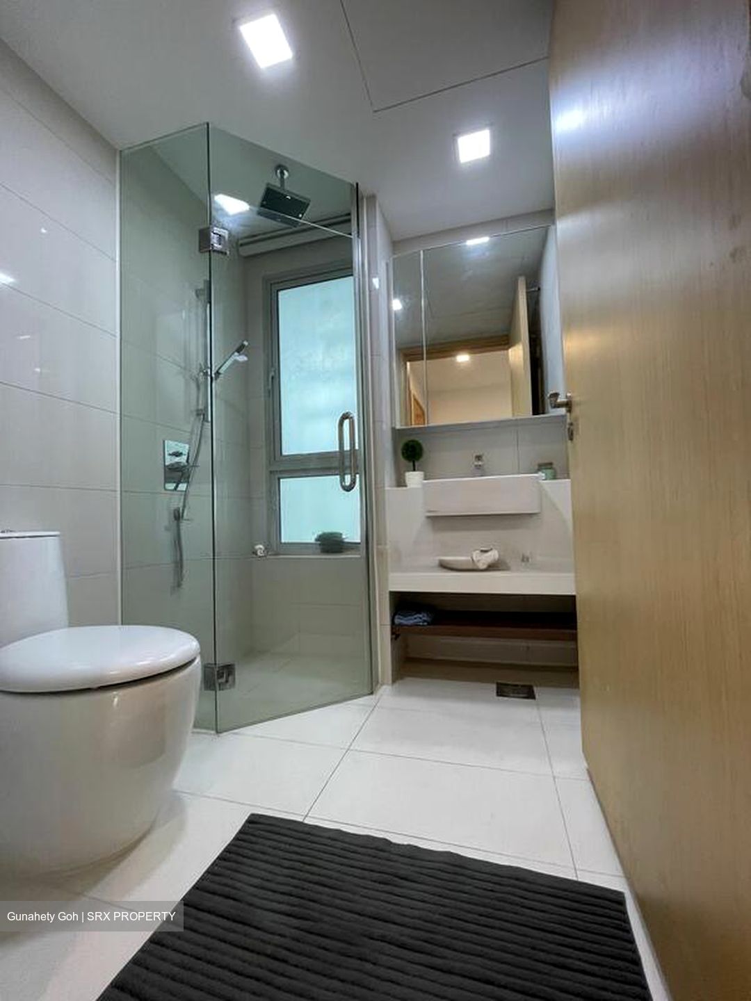 Eight Riversuites (D12), Condominium #500209341